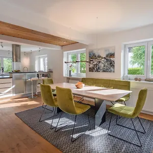  Apartment Ohrwumslar